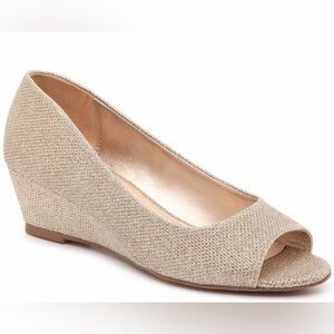 Kelly & Katie Gold Cilasa Wedge Pump Shoes